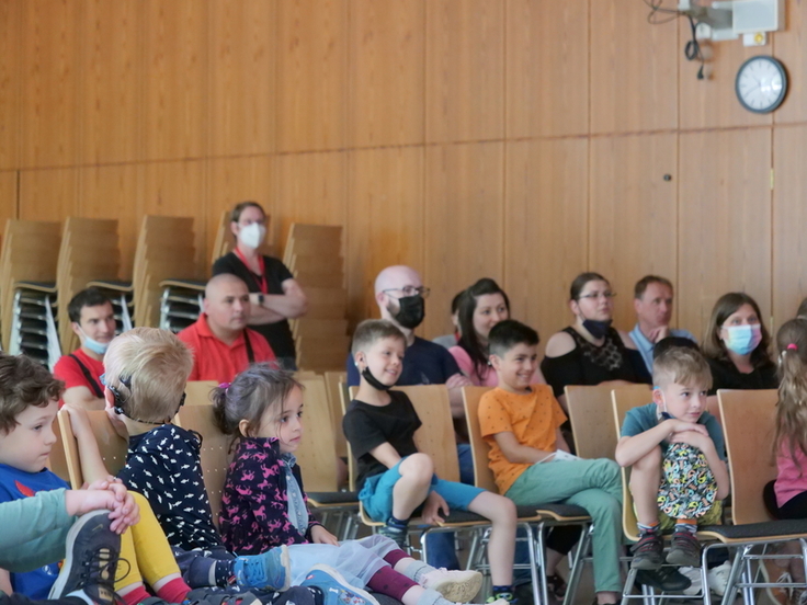 Aufführung der Theatergruppe „pied de fou“ für unsere Kindergartenkinder