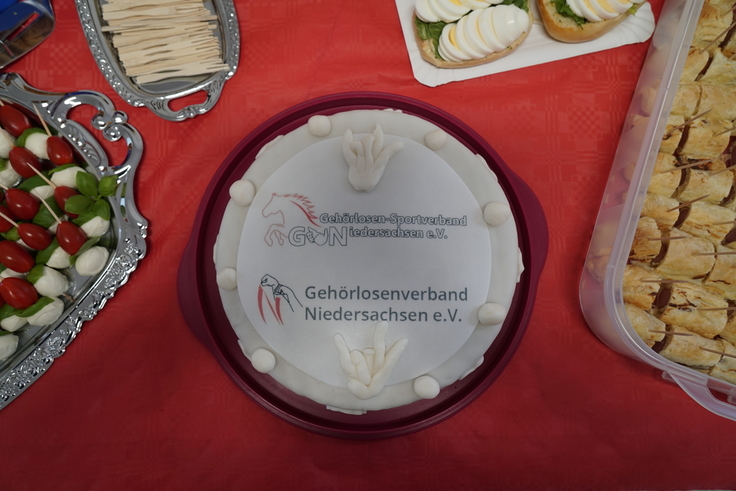 Frau von Lohuizen und Herr Keil waren beim Tag der offenen Tür.
