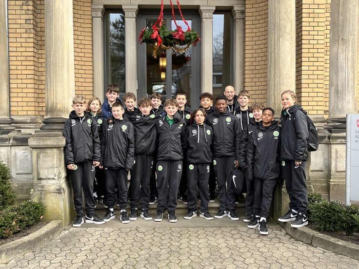 Die U14 vom VfL Wolfsburg besuchte das LBZH BS.